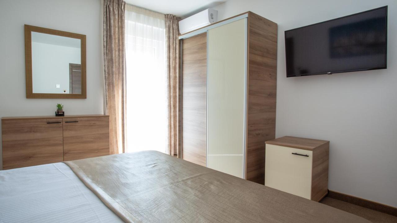 Rooms & Apartments Toni Stobreč Extérieur photo